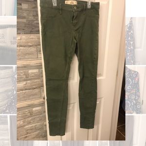 Hollister Super Skinny Pants 5R